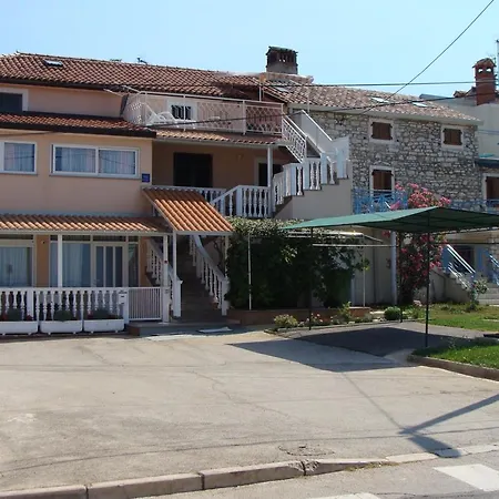 2557a Apartman *