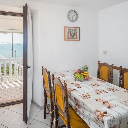 2557a * Zambratija (Istria)